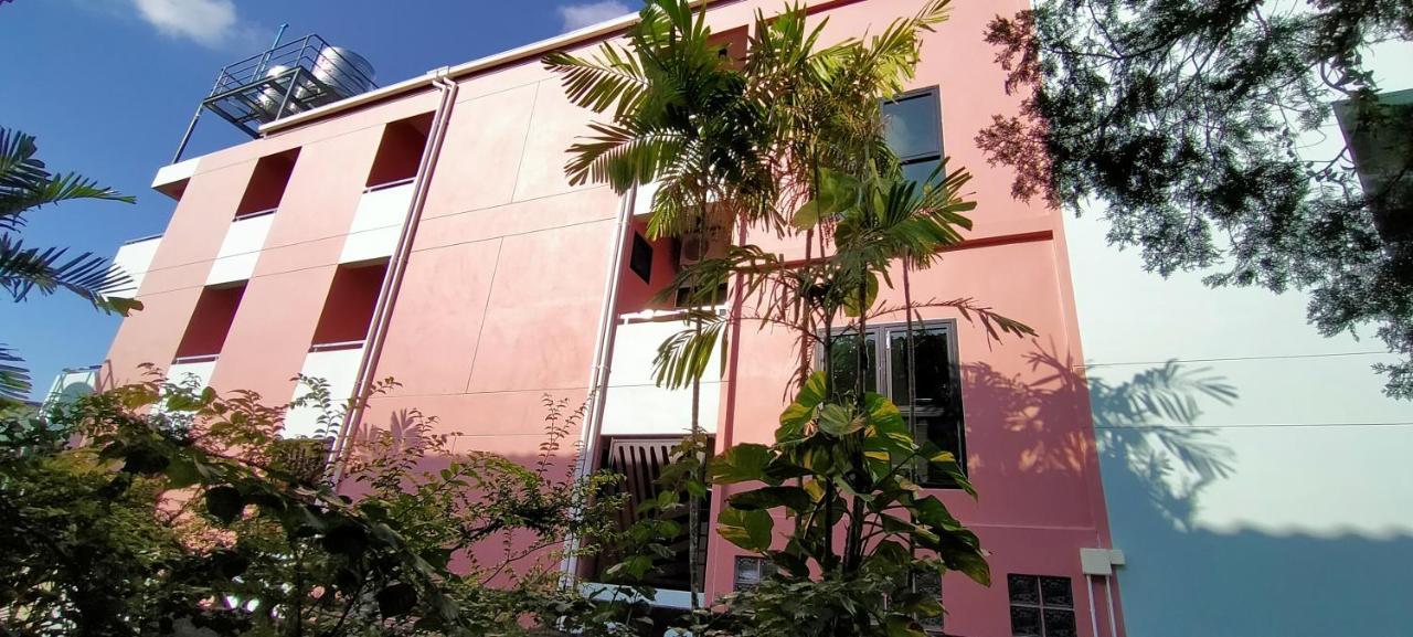 Apartment Tk Thongrak